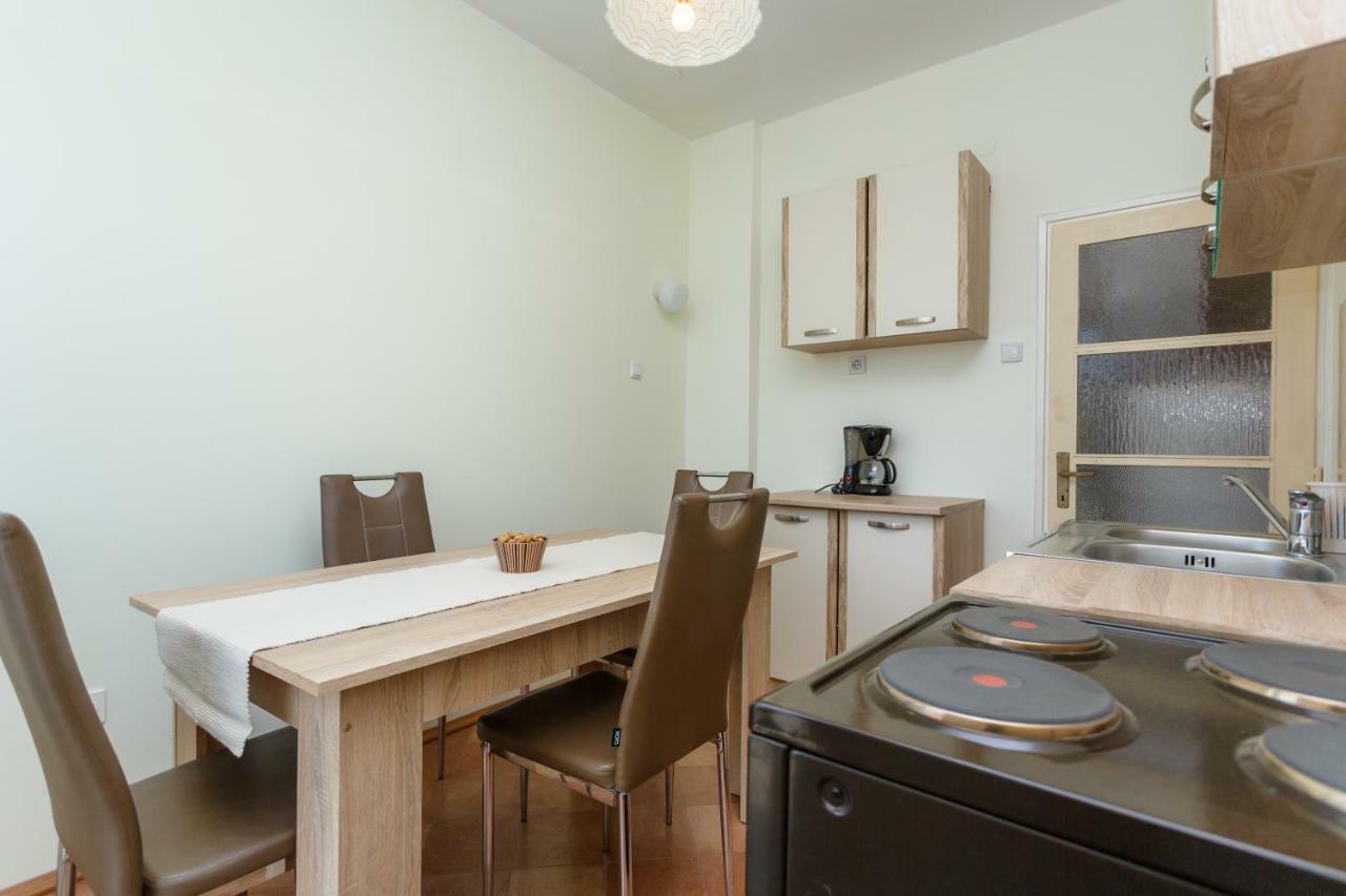 Apartman Jezevac Krk Town Kültér fotó