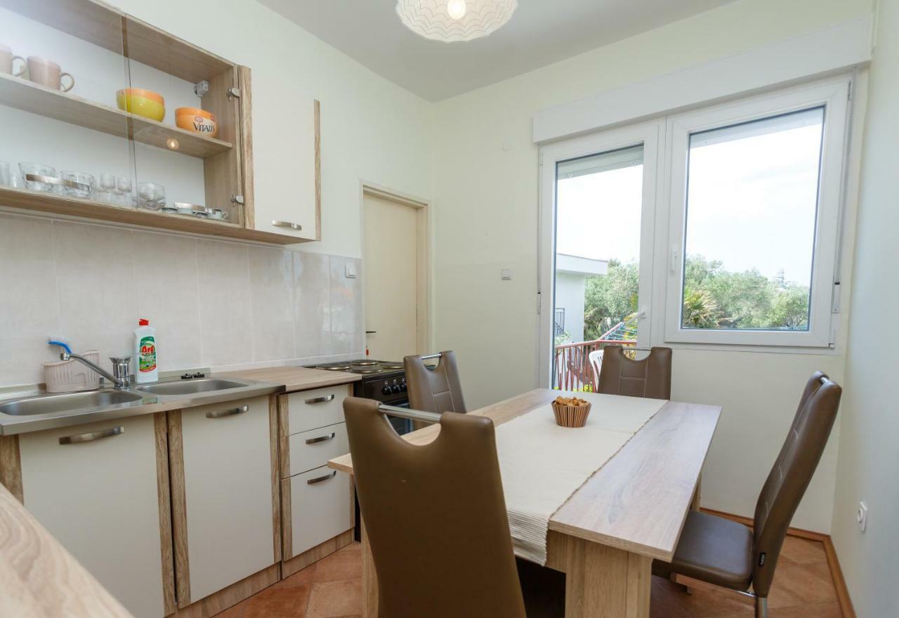 Apartman Jezevac Krk Town Kültér fotó