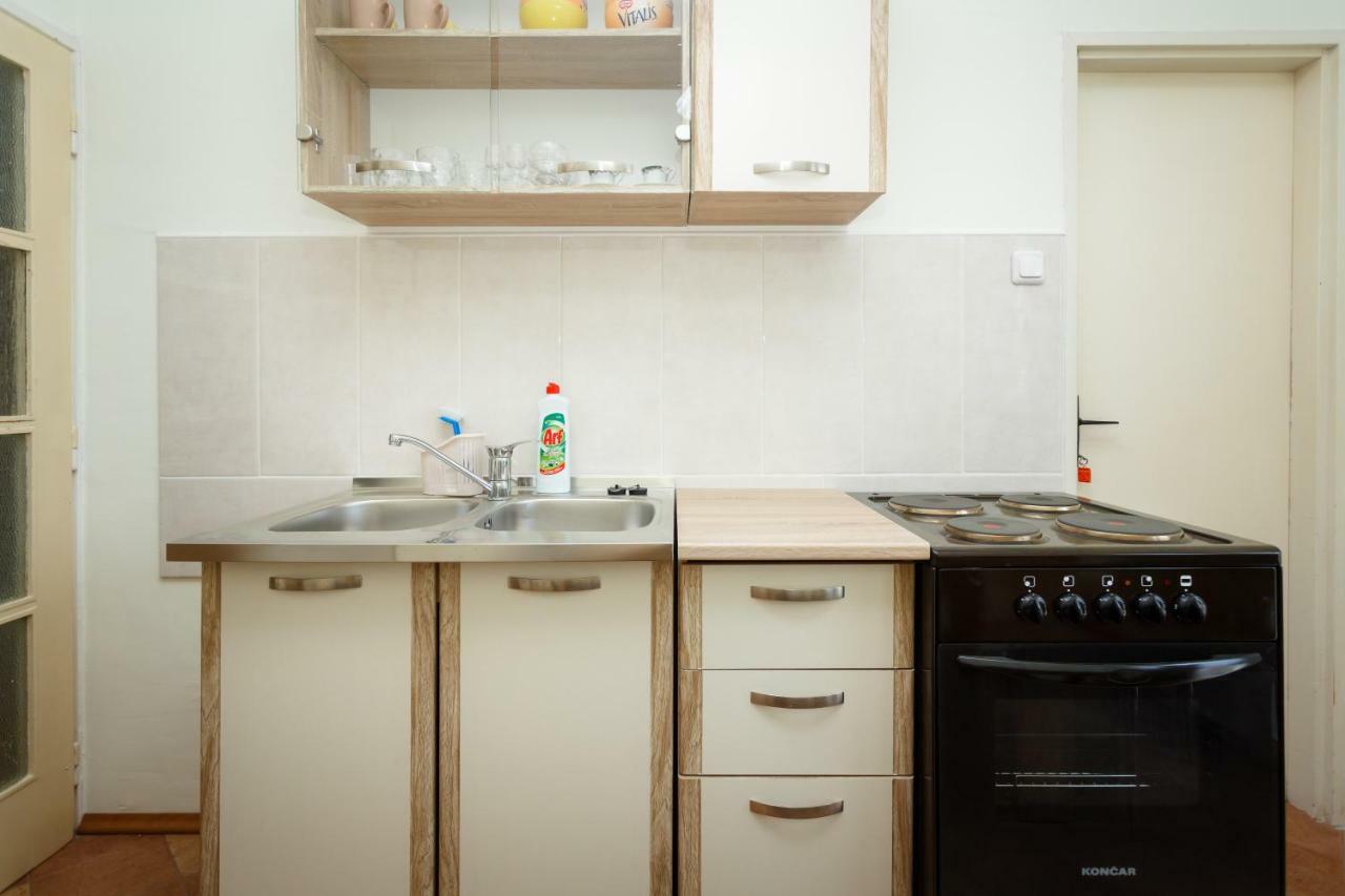 Apartman Jezevac Krk Town Kültér fotó